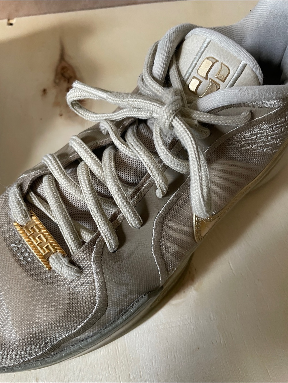 Nike Sabrina 2 Wmns 8/Men’s 6.5 - Picture 5 of 8
